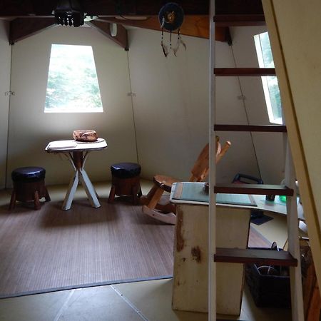 Aux Tipis De La Riviere Sauvage Villa Saint Romain Luaran gambar