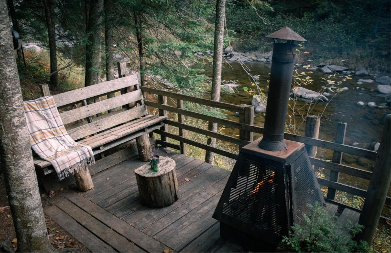 Aux Tipis De La Riviere Sauvage Villa Saint Romain Luaran gambar